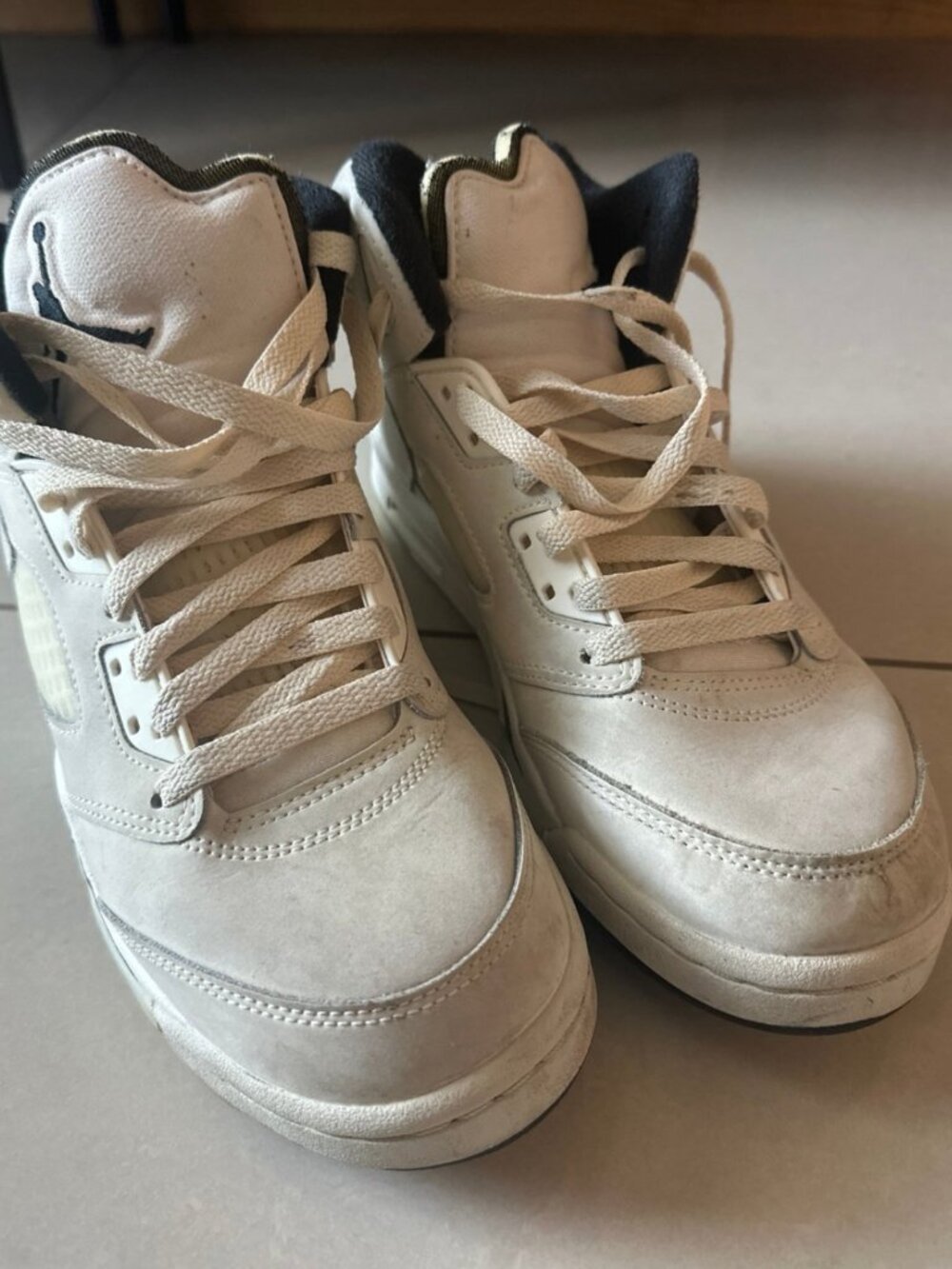 Air Jordan 5 Retro Craft Premium Suede Sneakers Size 7 youth/big kid/8.5 women